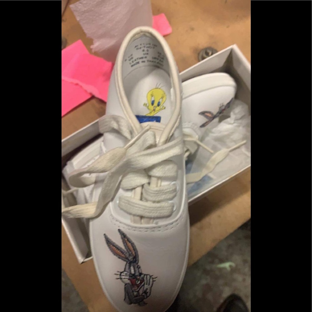 Vintage Looney Toons Bugs Bunny Keds size 1 NOS